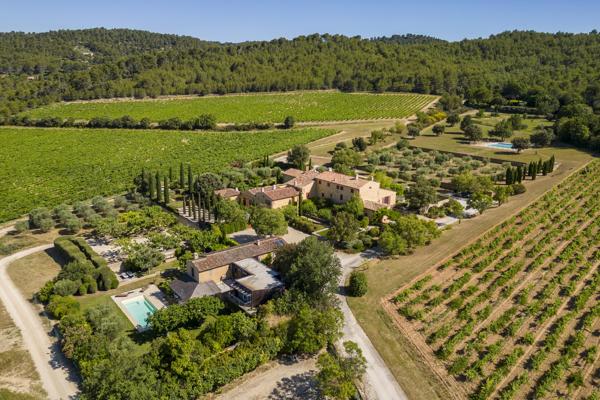 Appartement de Luxe sur Domaine Viticole
