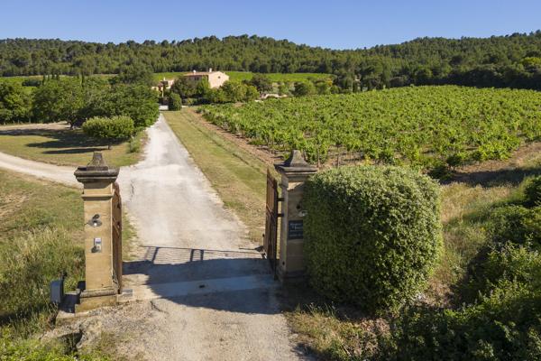 Appartement de Luxe sur Domaine Viticole
