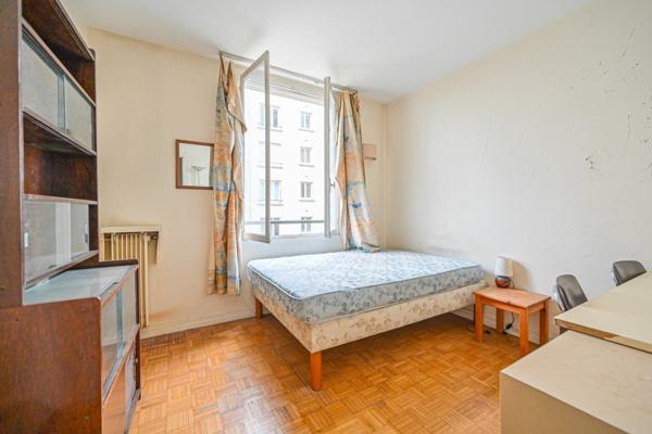 Appartement à vendre    3 pièces • 57 m2 Paris 11