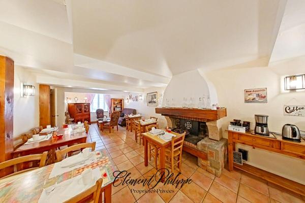 Vue panoramique & caractère Maison 5 suites en coeur touristique