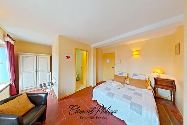 Vue panoramique & caractère Maison 5 suites en coeur touristique