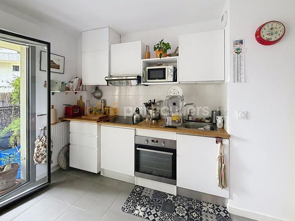 Vente
                Appartement47,58 m² - 2 Pièces -
                    BAYONNE (64100)