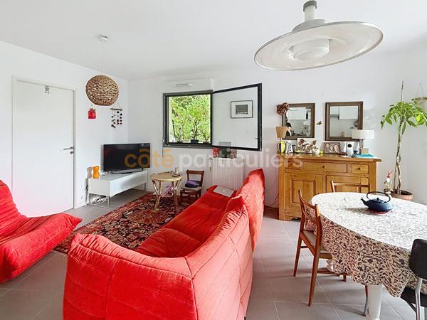 Vente
                Appartement47,58 m² - 2 Pièces -
                    BAYONNE (64100)