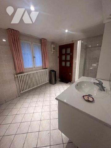 A VENDRE Maison individuelle, à AMFREVILLE-LA-MI-VOIE (76920), d'une surface habitable d'enviro...