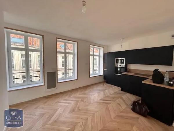 Appartement à louer 3 pièces 64.82m²