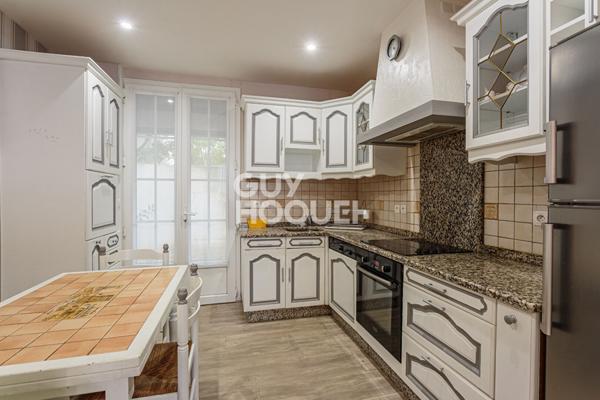 APPARTEMENT T3 BIS AVEC PARKING A 5 MIN A PIED DE LA PLAGE