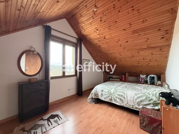 Maison 5 pièces - 111 m² Exclusivité efficity