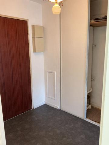 APPARTEMENT F2 2EME ETAGE AVEC ASCENSEUR ROUEN QUARTIER ST MARC