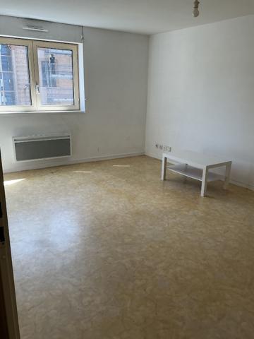 APPARTEMENT F2 2EME ETAGE AVEC ASCENSEUR ROUEN QUARTIER ST MARC