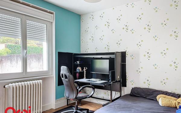 Maison à vendre    5 pièces •  Lavault-Sainte-Anne