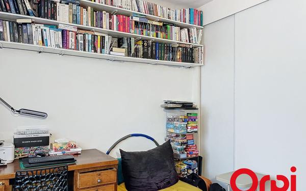 Maison à vendre    5 pièces •  Lavault-Sainte-Anne