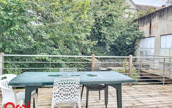 Maison à vendre    5 pièces •  Lavault-Sainte-Anne