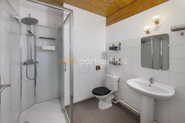 Vente
                Appartement27 m² - 2 Pièces -
                    IVRY SUR SEINE (94200)