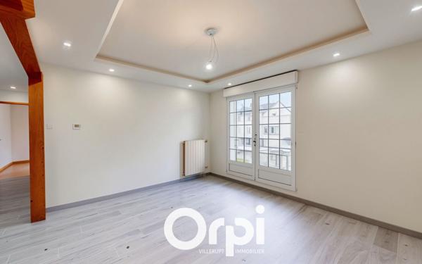 Appartement à vendre    3 pièces • 74 m2 Villerupt
