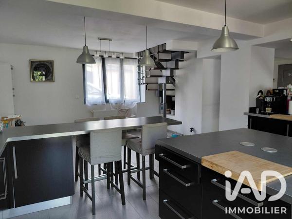 Maison à vendre 6 pièces 180 m² Bailleau-Armenonville