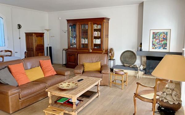 Maison à vendre    5 pièces •  Angoulême