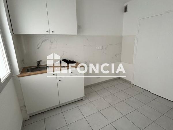 Location Appartement 3 pièces 64.9 m² - 55 RUE BONNABAUD RESIDENCE LE GALLIENI Clermont Ferrand 63000