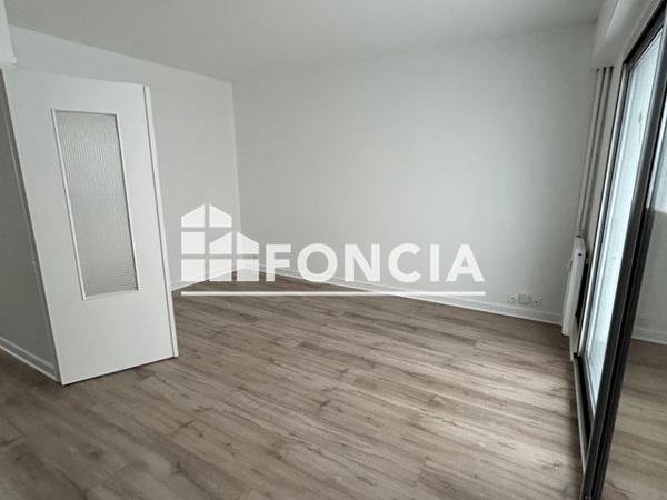 Location Appartement 3 pièces 64.9 m² - 55 RUE BONNABAUD RESIDENCE LE GALLIENI Clermont Ferrand 63000