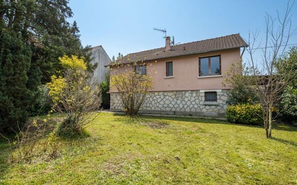 Maison à vendre    3 pièces •  Roissy-en-Brie