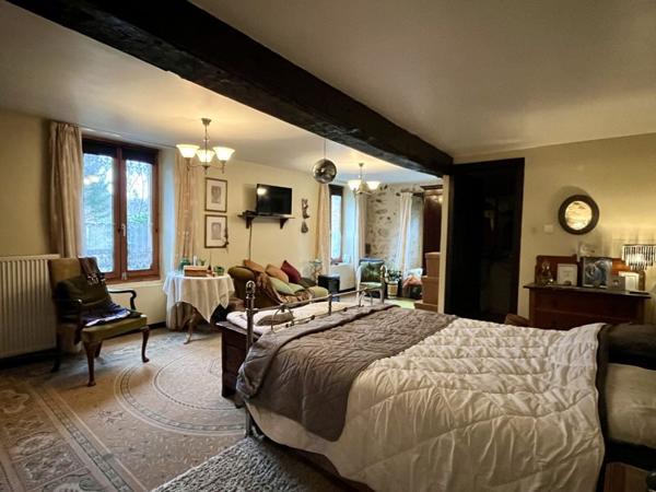 Maison à vendre |  Rochechouart |  7 pièces | 225 m²