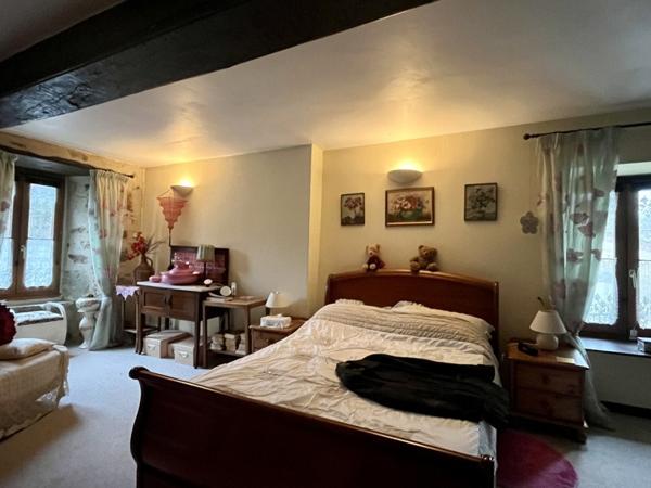 Maison 119 460 € Rochechouart 7 p 225 m² DPE D