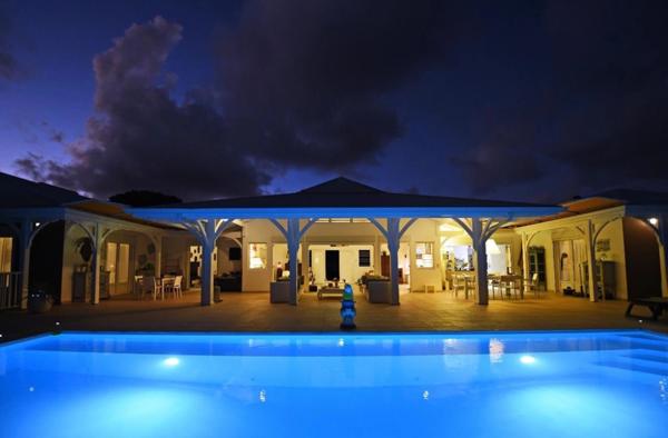 Maison à vendre 7 pièces SAINTE ANNE (971)