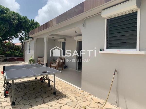 Villa T4 avec piscine, vue panoramique et terrain arboré