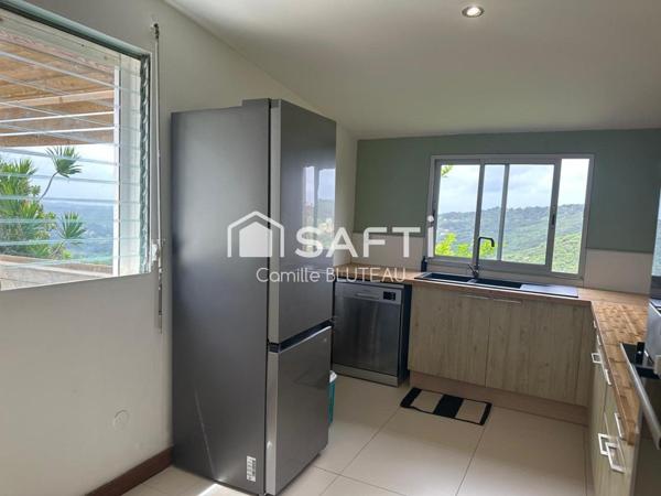 Villa T4 avec piscine, vue panoramique et terrain arboré