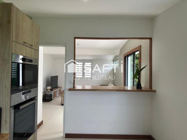 Villa T4 avec piscine, vue panoramique et terrain arboré