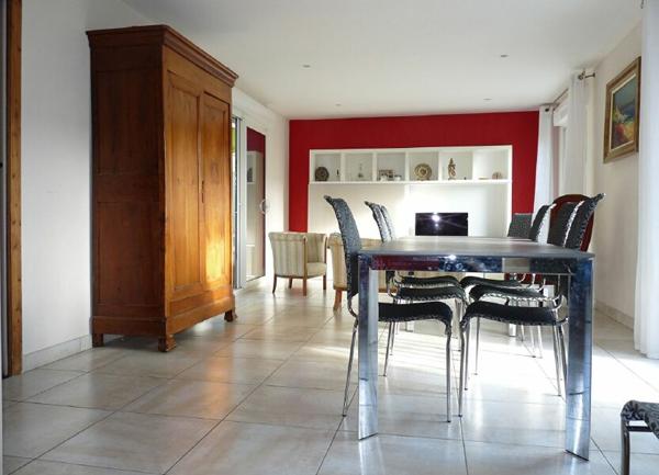 Maison à vendre    6 pièces •  Royan