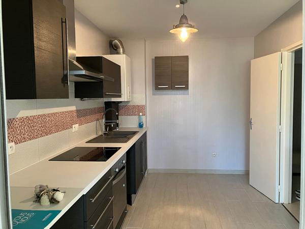 A vendre, appartement de 3 pièces,67m², à Royan proche du marché central !