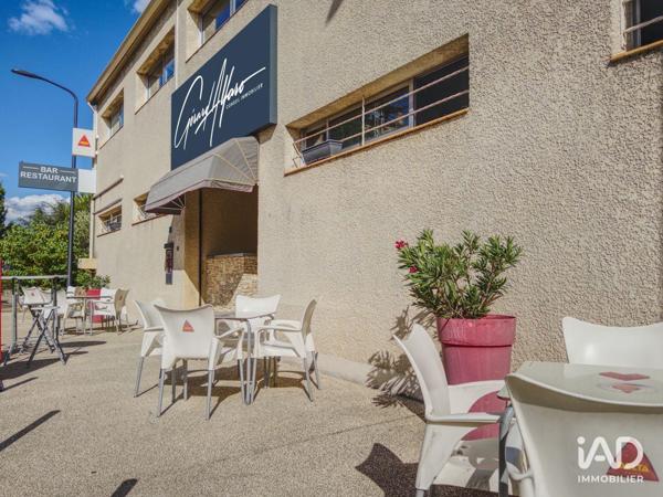 Murs commerciaux  à vendre 850 m² Nîmes-Saint-Césaire