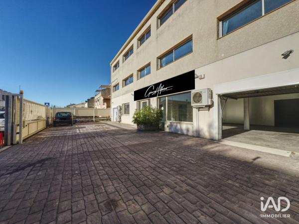 Murs commerciaux  à vendre 850 m² Nîmes-Saint-Césaire