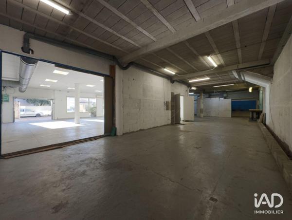 Murs commerciaux  à vendre 850 m² Nîmes-Saint-Césaire