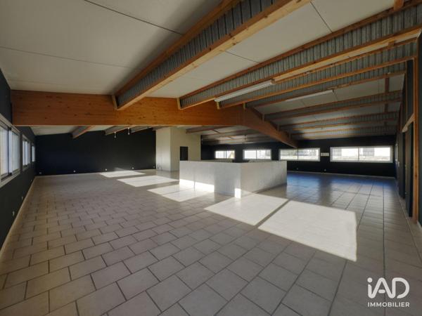 Murs commerciaux  à vendre 850 m² Nîmes-Saint-Césaire