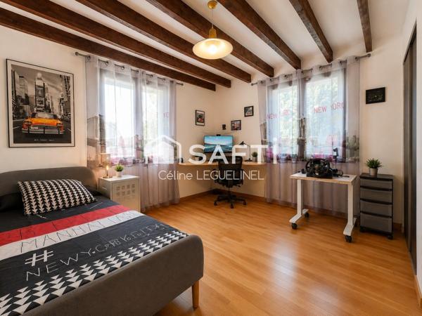 Maison de charme, volumes et fort potentiel