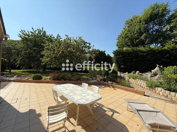 Maison 10 pièces - 235 m²