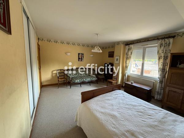 Maison 10 pièces - 235 m²