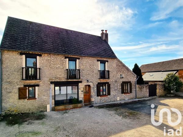 Maison de village 5 pièces de 127 m² à Janville (28310)