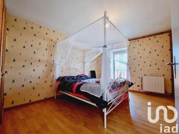 Maison de village 5 pièces de 127 m² à Janville (28310)