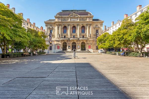 Chambre indépendante à repenser Place des Celestins