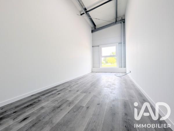 Hangar à vendre 1 249 m² Bertrange