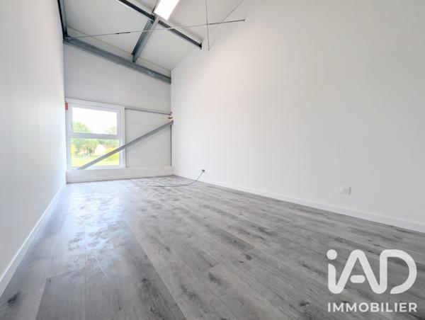Hangar à vendre 1 249 m² Bertrange