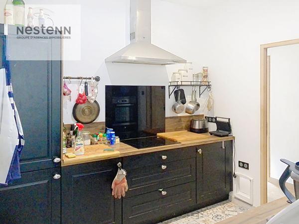 À vendre : Appartement spacieux de 4 pièces à Toulon, Champ de Mars avec chambre de bonne et cave