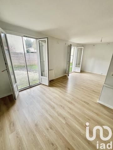 Maison traditionnelle 4 pièces de 71 m² à Verneuil-en-Halatte (60550)