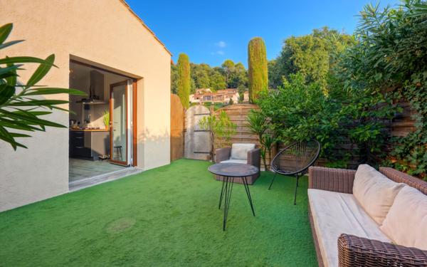 Appartement à vendre    2 pièces • 33 m2 Villeneuve-Loubet