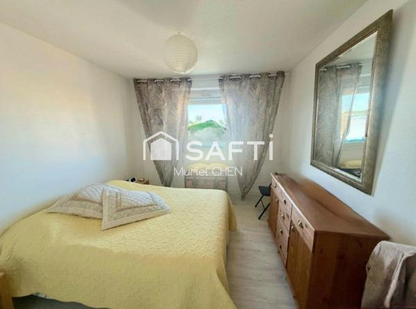 Mauguio centre T3 dernier étage terrasse parking