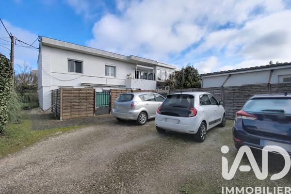 Immeuble à vendre 151 m² Pessac