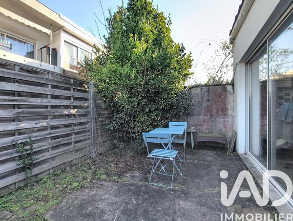 Immeuble à vendre 151 m² Pessac