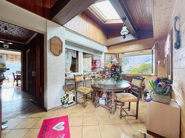 Maison avec T2 Ugine 7 pièces 323 m2